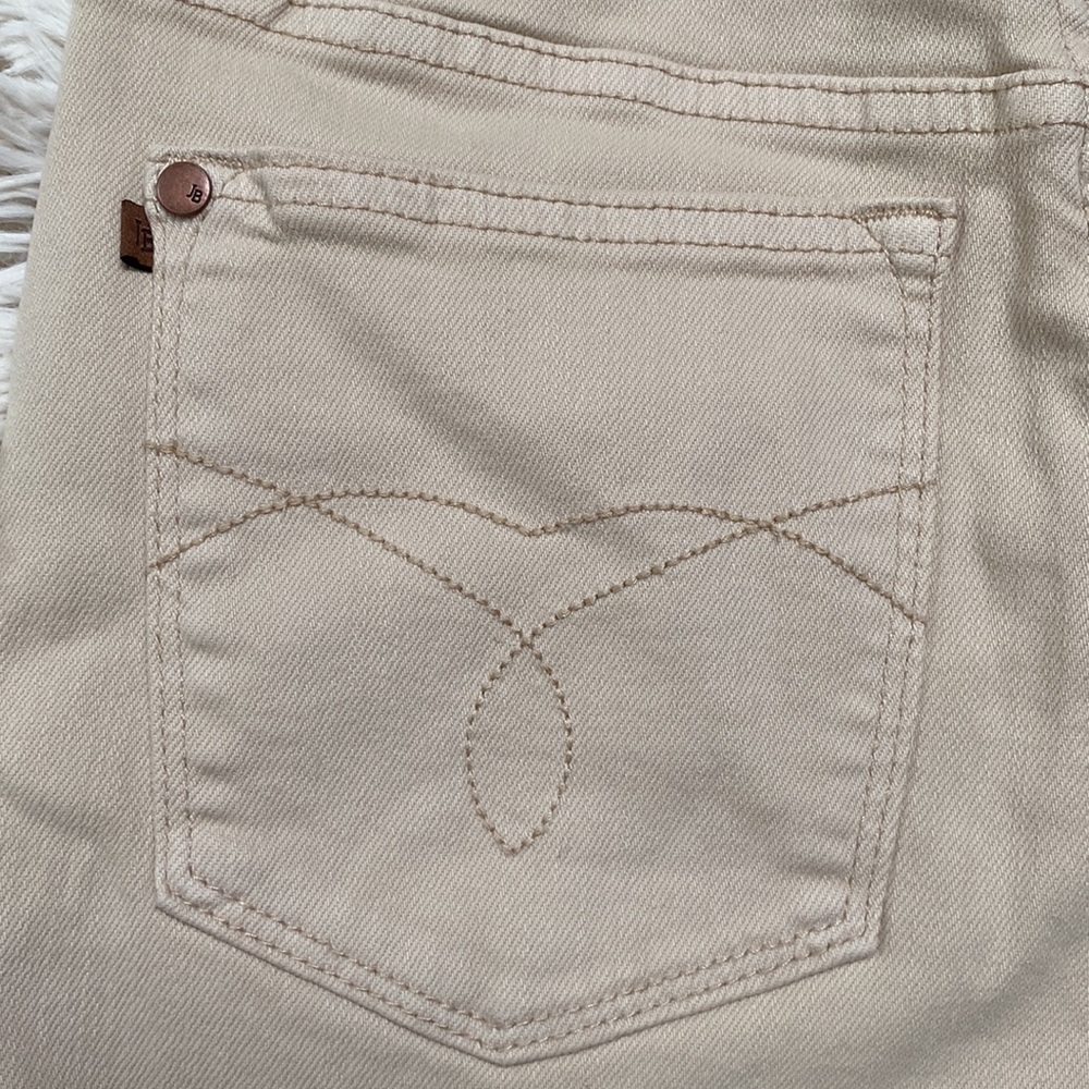 🎉HP🎉Judy Blue Garment Dyed High Waisted Shorts 💗 Bone - Picture 7 of 15